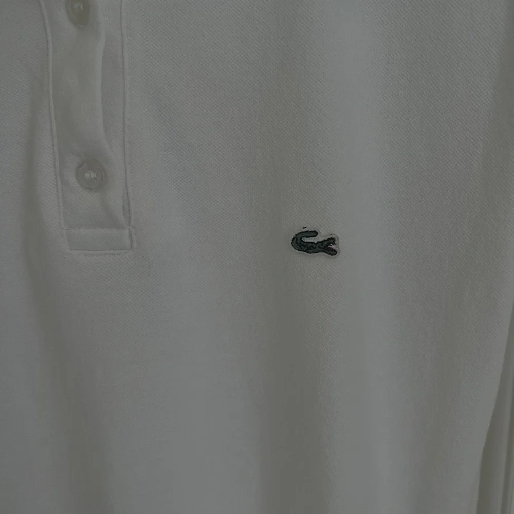 White shirt sleeve Lacoste polo dress - Picture 2 of 5